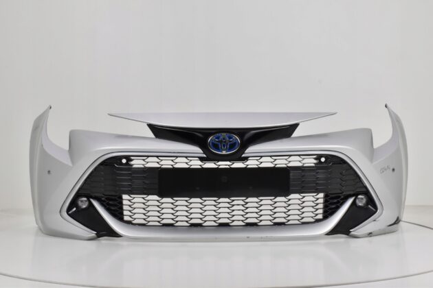 Toyota Corolla E210 Hatchback Frontstoßfänger 2019– Original mit 4 PDC & Zubehör – Lackierbereit