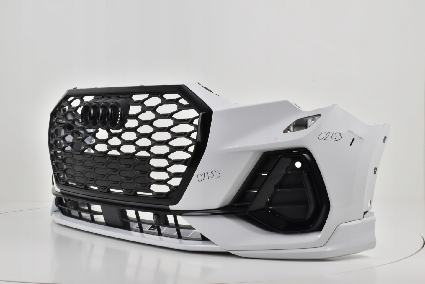 Gebrauchte Audi Q3 83A S-Line Frontstoßstange für Modelle ab 2018