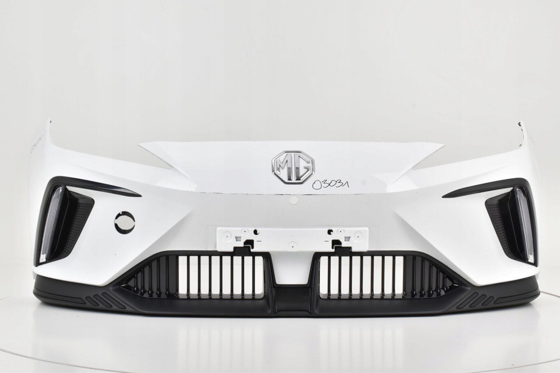 Gebrauchte MG IV 4 Frontstoßstange für MG IV 4 Modelle ab 2022