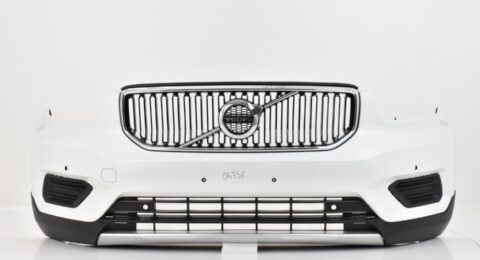 Gebrauchte Volvo XC40 Frontstoßstange für Modelle vor dem Facelift ab 2017 mit 4x PDC