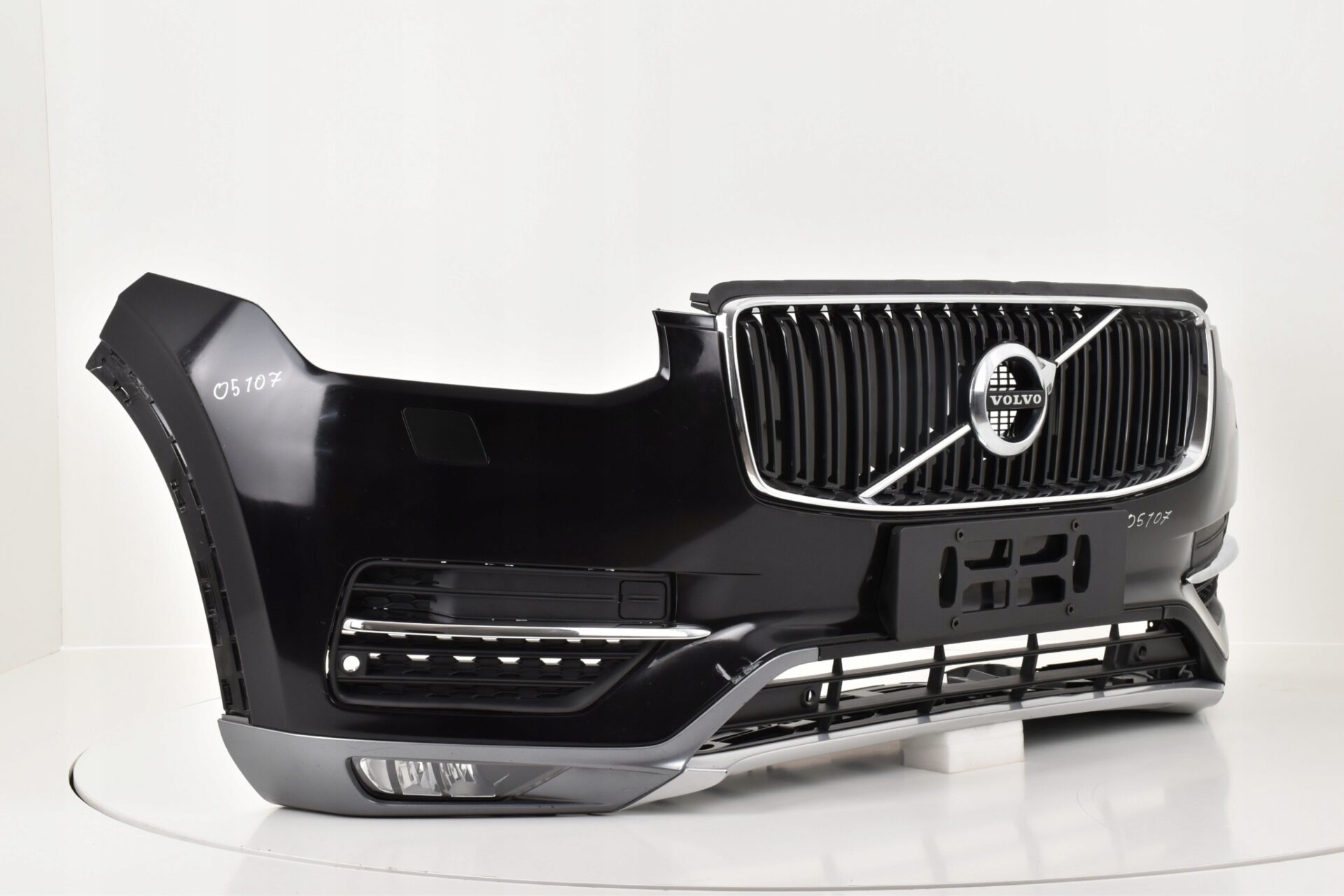 Gebrauchte Volvo XC90 II Frontstoßstange für Modelle ab 2015 mit PDC und SRA