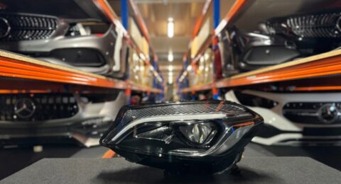 Gebrauchter Mercedes W176 Facelift Full LED Scheinwerfer links für A-Klasse W176