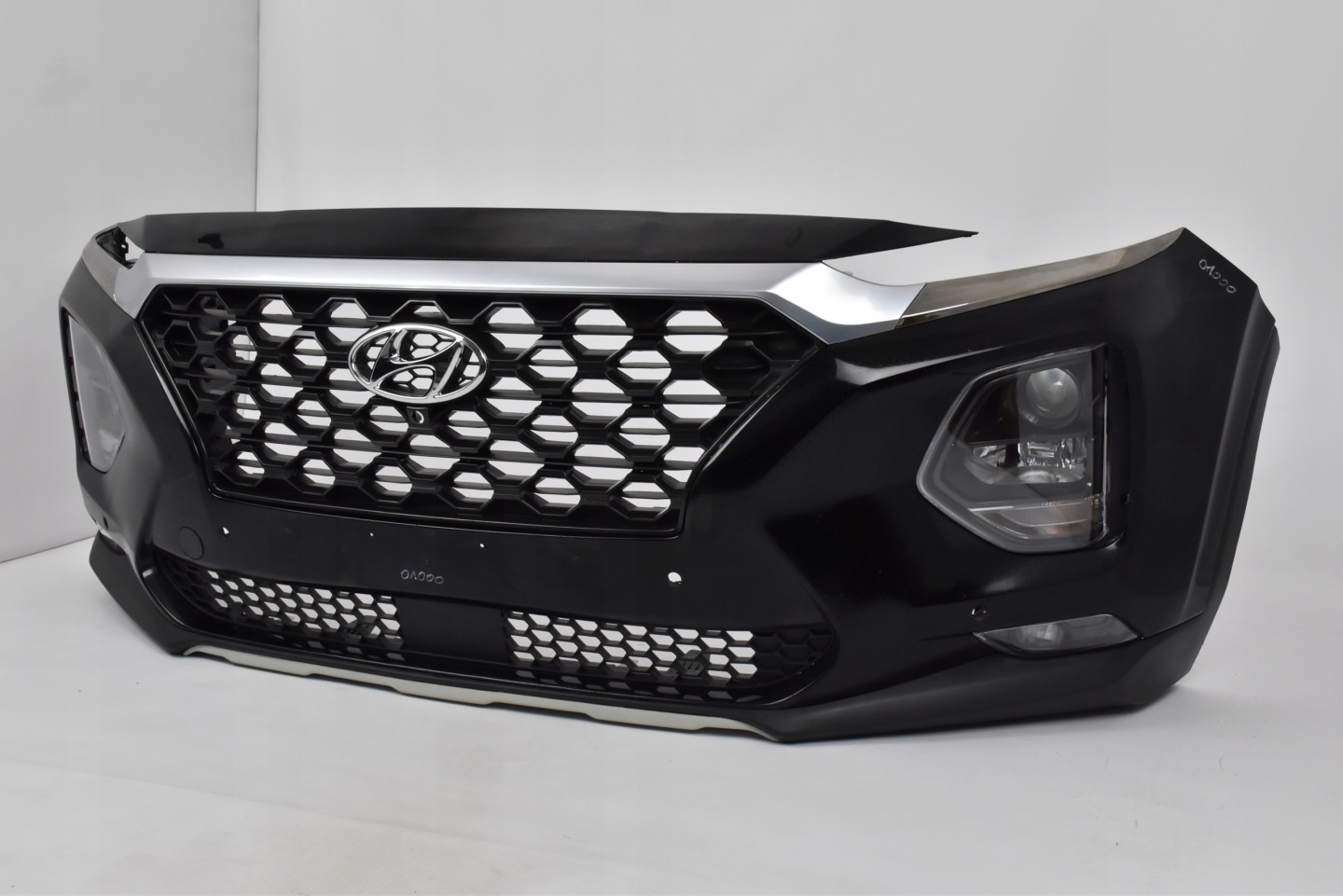 Hyundai Santa Fe IV Frontstoßstange 4x PDC gebraucht