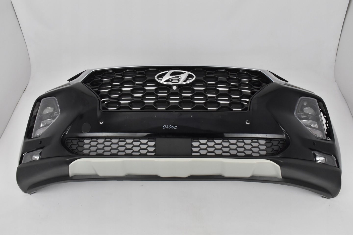 Hyundai Santa Fe IV Frontstoßstange 4x PDC gebraucht