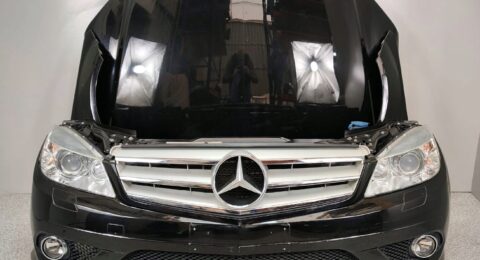 Mercedes W204 AMG Frontpaket mit Stoßstange, Motorhaube, Kotflügel, Bi-Xenon Scheinwerfern und Kühlerpaket