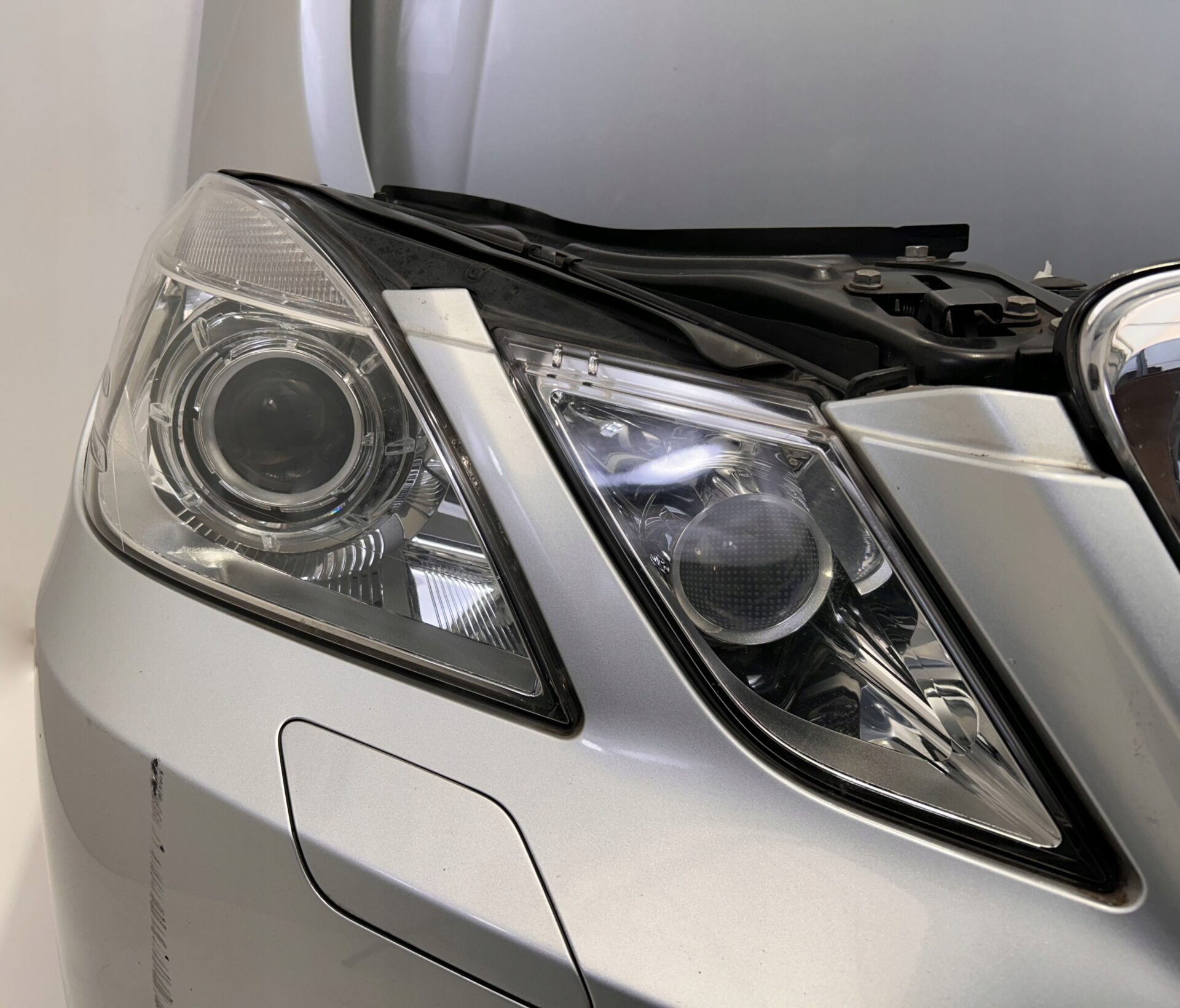 Mercedes W212 AMG Frontpaket komplett mit Stoßstange, Motorhaube, Kühler und Scheinwerfern