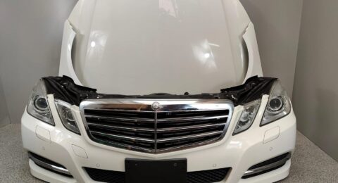 Mercedes W212 Avantgarde Frontpaket mit Stoßstange, Motorhaube, Kotflügeln, Kühlerpaket und Scheinwerfern