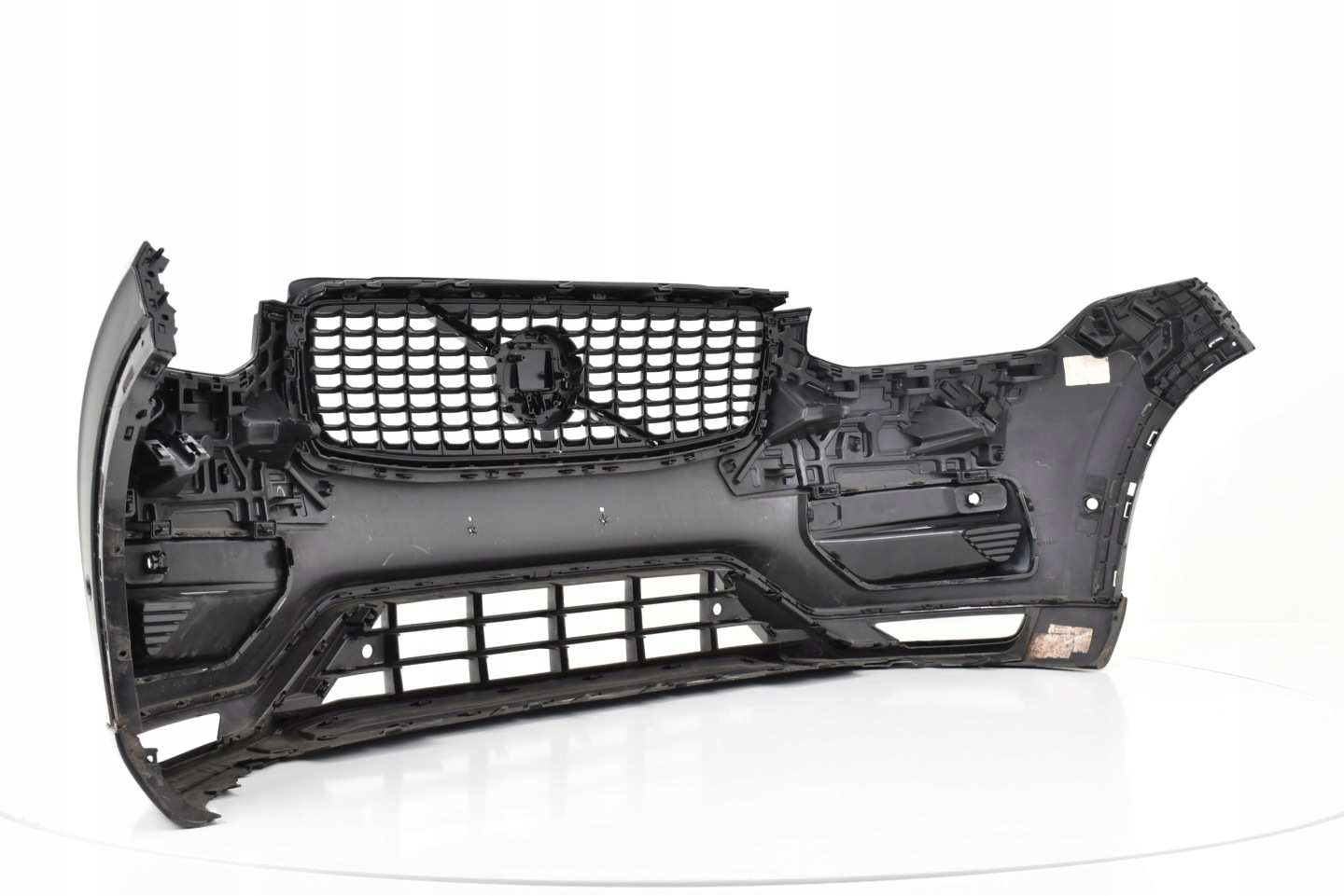 Volvo XC90 Facelift R-Design Frontstoßstange mit PDC und SRA