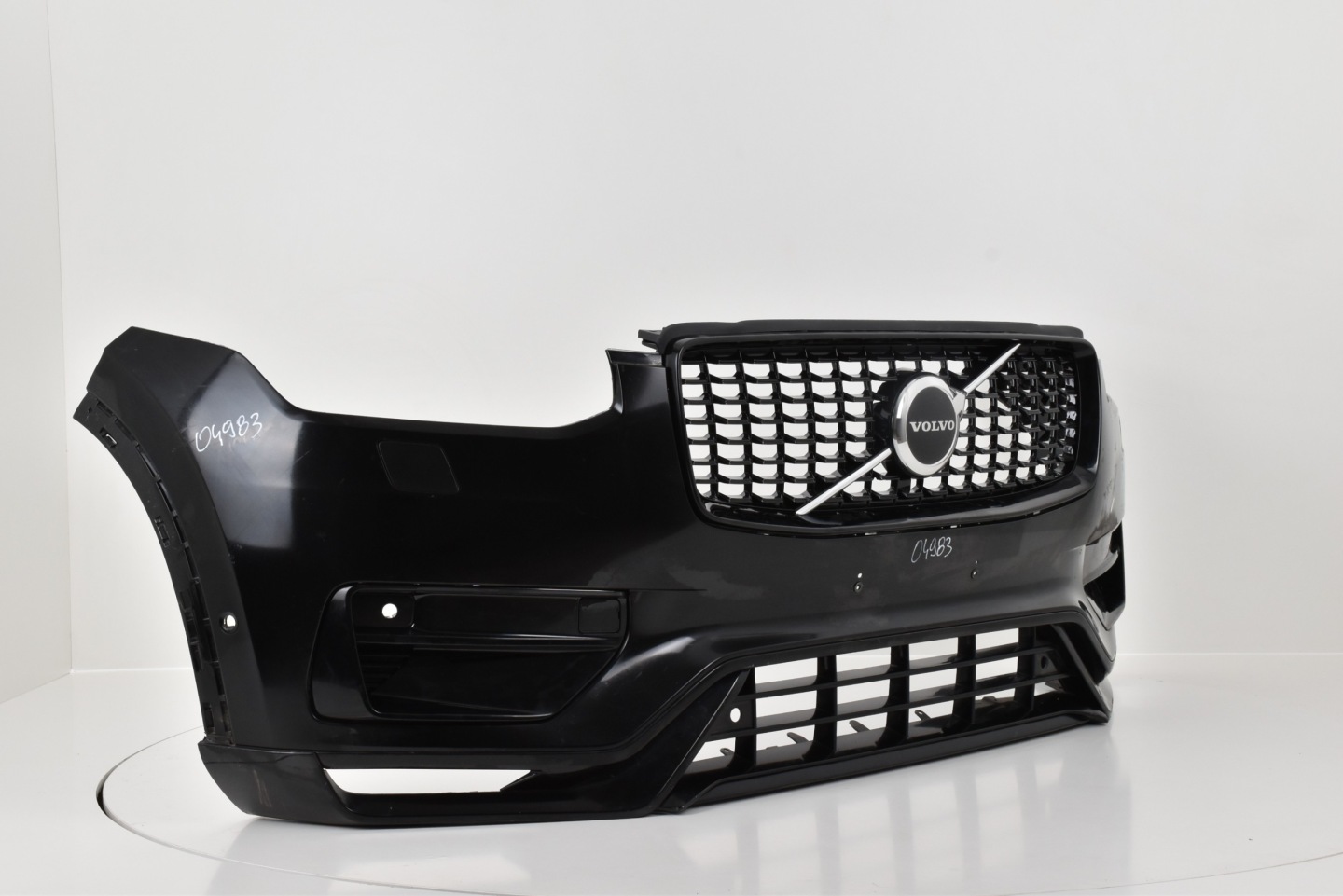 Volvo XC90 Facelift R-Design Frontstoßstange mit PDC und SRA