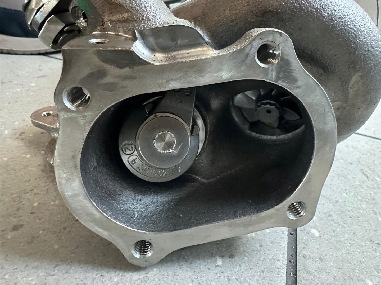 Alfa Romeo Giulia 2.9 Turbolader 00670050800