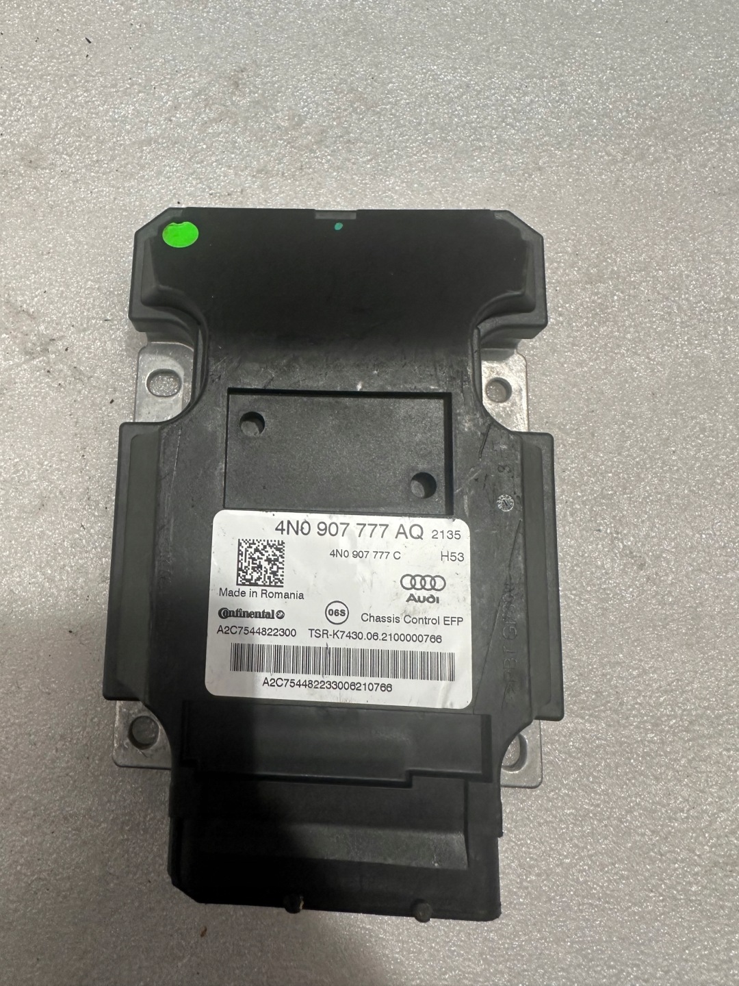 Audi A8 D5 Fahrwerkssteuergerät Modul 4N0907777AQ
