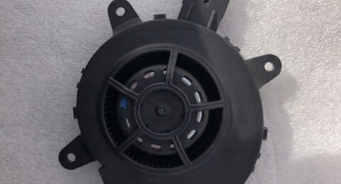 Audi Sitzgebläsemotor 4N0963575G für Vordersitz links oder rechts
