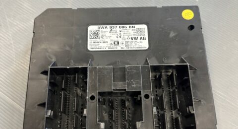 Bild des VW Komfortmodul 5WA937086BN, ein gebrauchtes Steuergerät für VW Fahrzeuge.