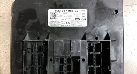 Bild des VW Touran Komfortmodul 5Q0937086CJ für Volkswagen Touran III