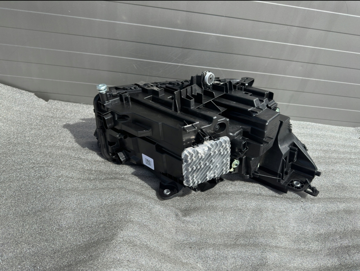 BMW G60 G61 Full LED Scheinwerfer links gebraucht