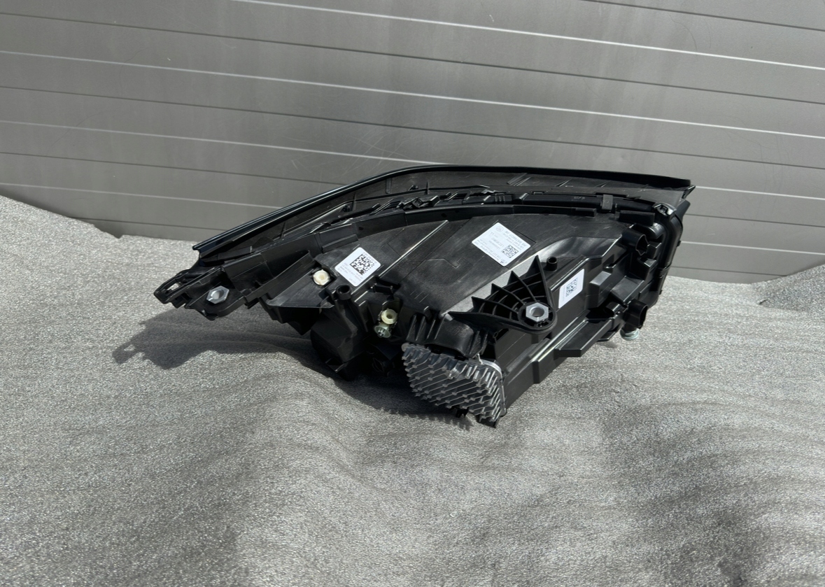 BMW G60 G61 Full LED Scheinwerfer links gebraucht