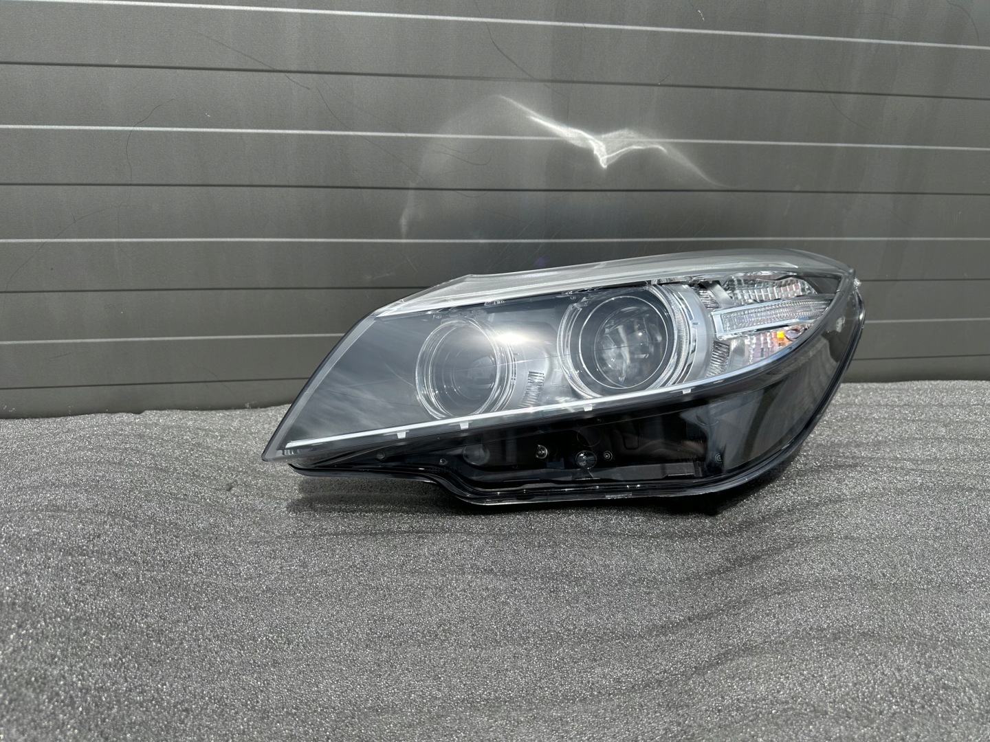 BMW Z4 E89 Facelift Xenon Scheinwerfer links