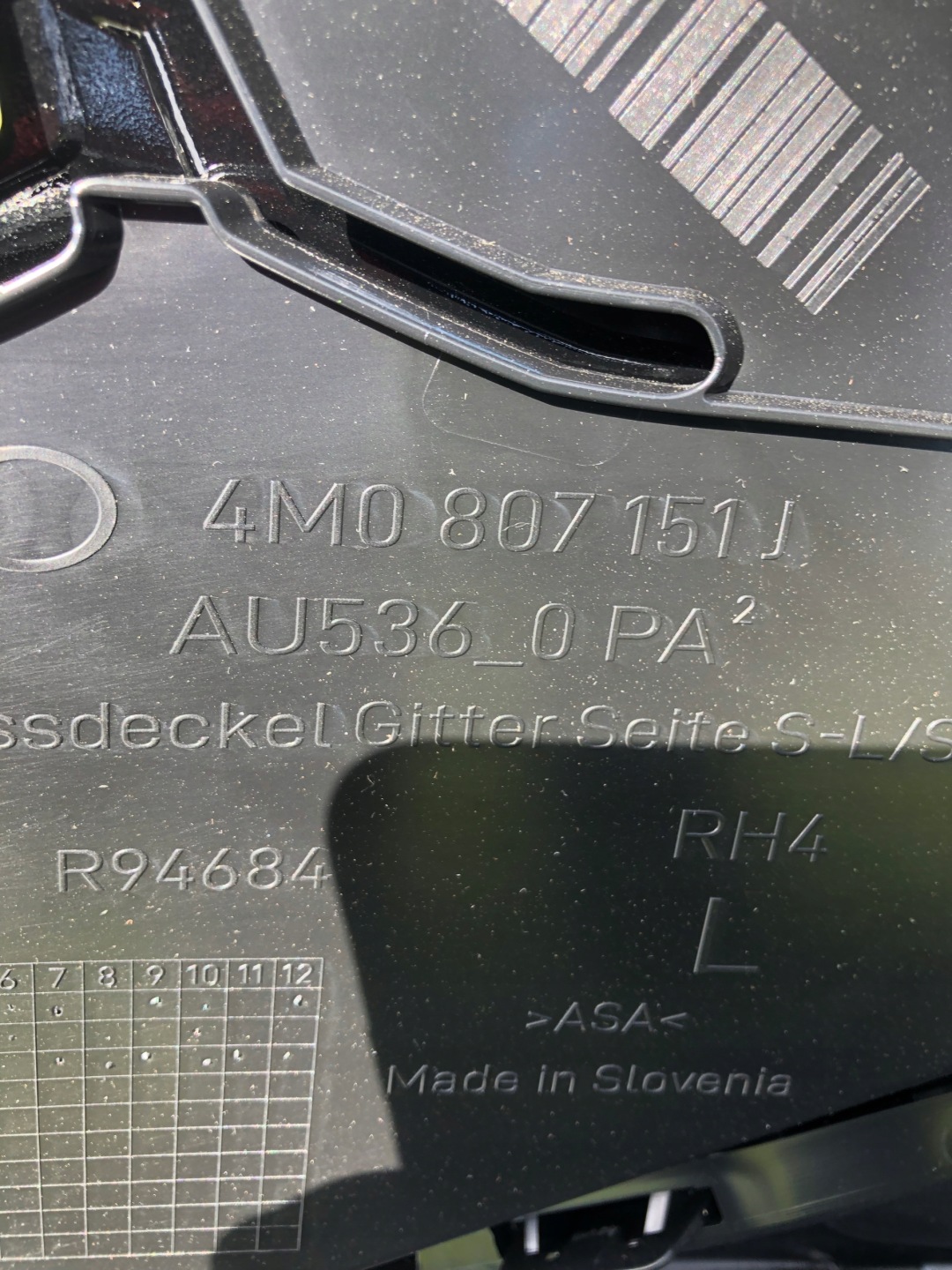 Gebrauchte Audi Q7 4M0 Facelift Frontstoßstange mit Teilenummer 4M0853651BD