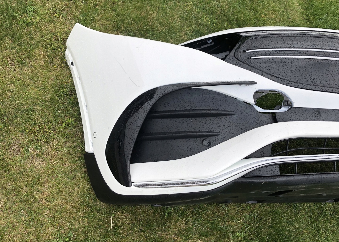 Gebrauchte Mercedes EQB Frontstoßstange mit Teilenummer A2438857201