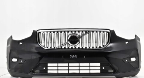 Gebrauchte Volvo XC40 II Facelift Frontstoßstange mit 6x PDC für Modelle ab 2023