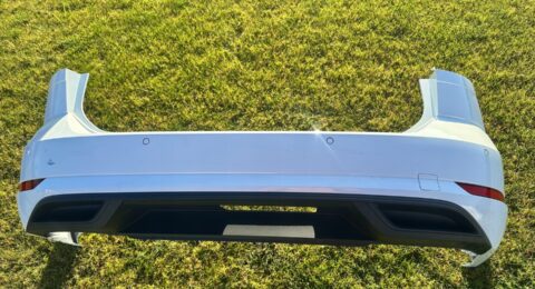 Gebrauchte VW Golf 7 Kombi Heckstoßstange 4x PDC 5G9807421M
