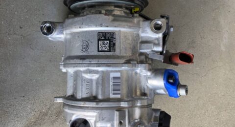 Gebrauchter Audi A6 C7 Klimakompressor 4G0816803E für die Klimaanlage