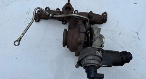 Gebrauchter VW Transporter T5 T6 2.0d Turbolader mit Teilenummer 03L253016M
