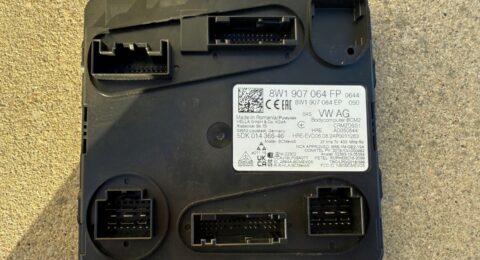 Gebrauchtes VW Audi Komfortmodul 8W1907064FP für verschiedene VW und Audi Modelle