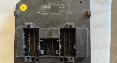 Gebrauchtes VW Komfortmodul 5Q0937085AH für verschiedene VW Modelle