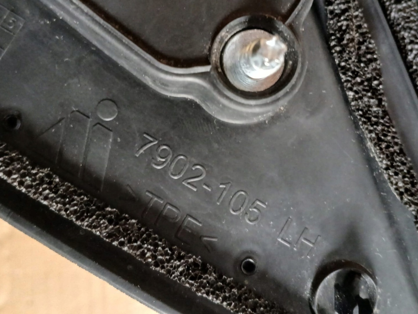 SUZUKI VITARA III Außenspiegel links