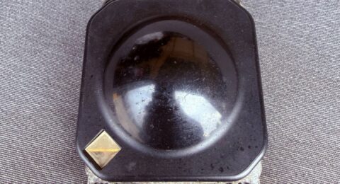 VW Touareg 7P Radar Sensor 7P6907541B Distronic ACC gebraucht beschädigt